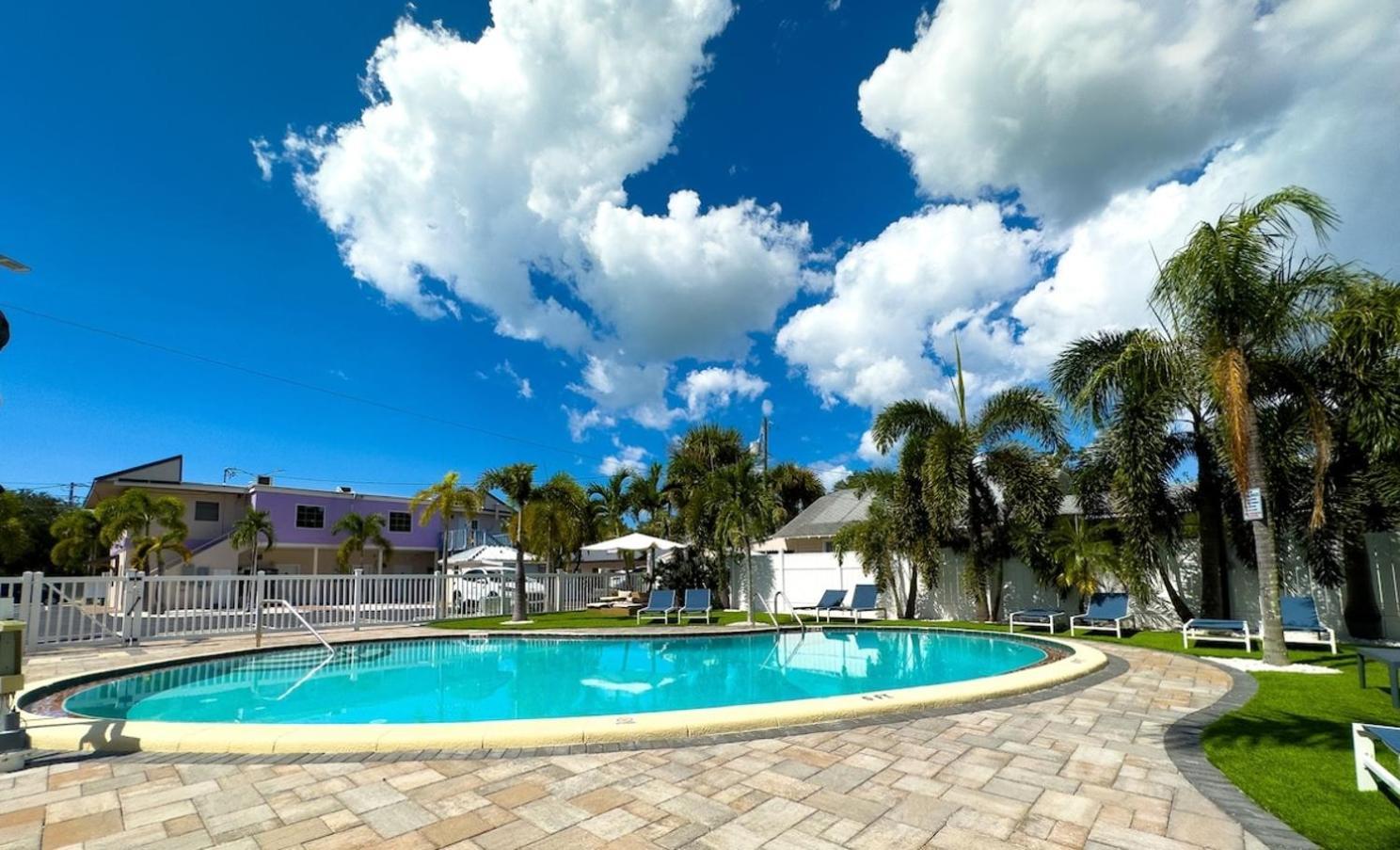 1K Bed Studio Apt With Shared Pool 06 克利尔沃特 外观 照片