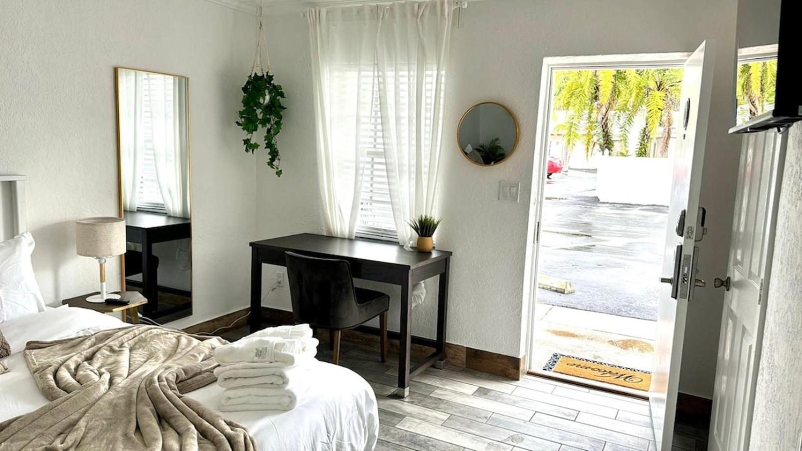 1K Bed Studio Apt With Shared Pool 06 克利尔沃特 外观 照片